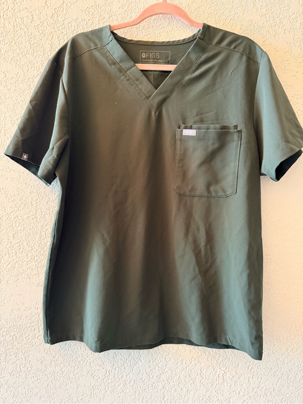 FIGS Technical Collection Men’s Green Short Sleeve Hospital Scrub Shirt Large